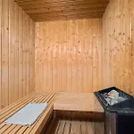 Pet Friendly In With Sauna Сasa de vacaciones *