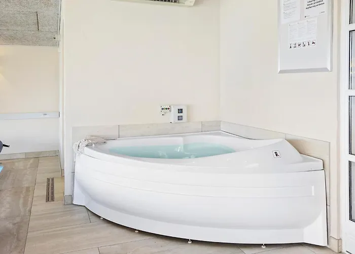 Дом отдыха Pet Friendly In With Sauna Хамбл